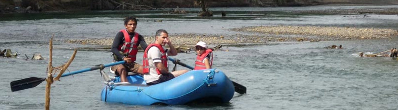 Penas Blancas River Float + La Fortuna Waterfall Hike Tour 7