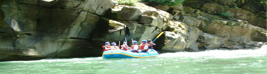 Smart Connections Deals Pacuare River Rafting, Hike & Indigenous Visit 3 Days Tour 4