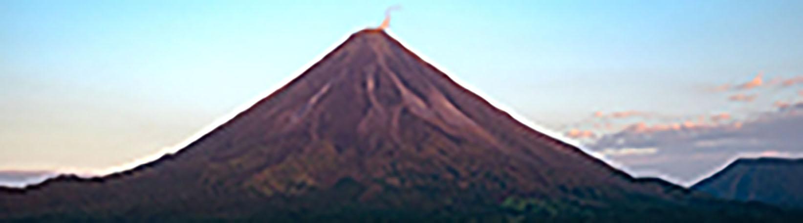 Lake Arenal Sunset Cruise Tour 1