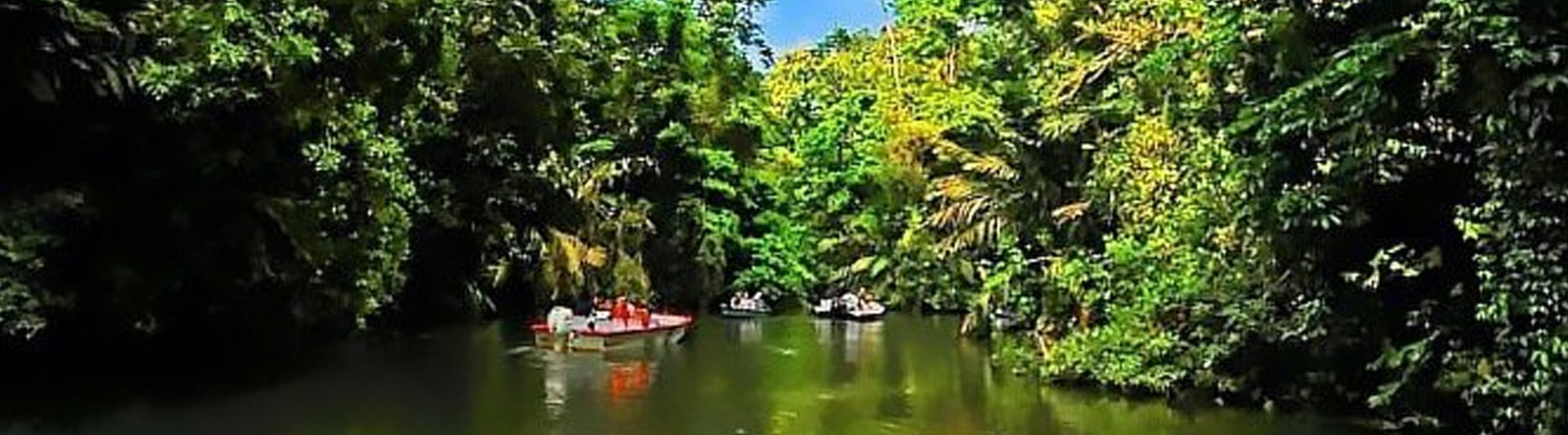 Tortuguero Overnight + Pacuare River Rafting from Arenal Tour 2